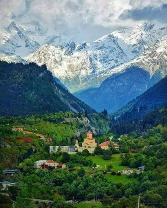 Guesthouse Caucasus Mestia Exterior photo